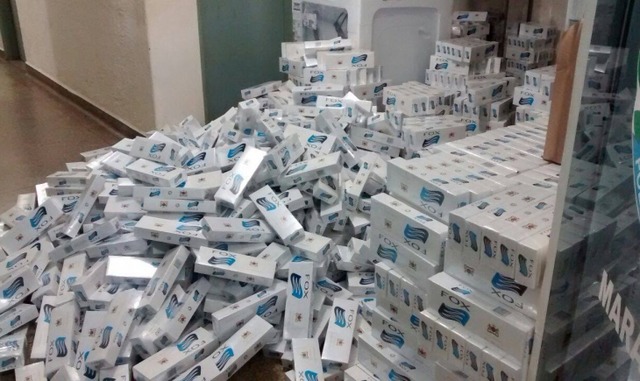 PM preso suspeito de cobrar propina de cigarreiros escondia armas e cocaína PM preso suspeito de cobrar propina de cigarreiros escondia armas e cocaína