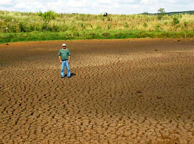 O fenômeno El Niño fez com que a estiagem persistisse no Nordeste