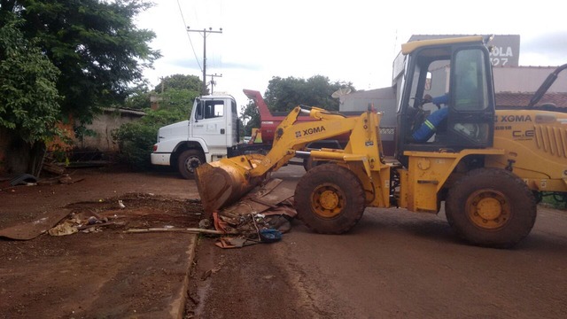 Prefeitura de Nova Alvorada do Sul realiza coleta de entulhos nos bairros