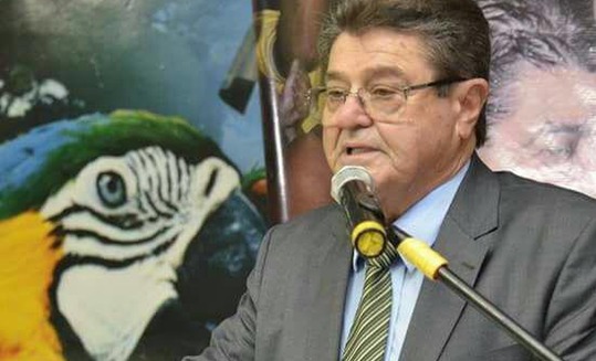 Prefeito Donato concede reajuste aos servidores municipais, para corrigir perdas herdadas do mandato anterior Prefeito Donato concede reajuste aos servidores municipais, para corrigir perdas herdadas do mandato anterior