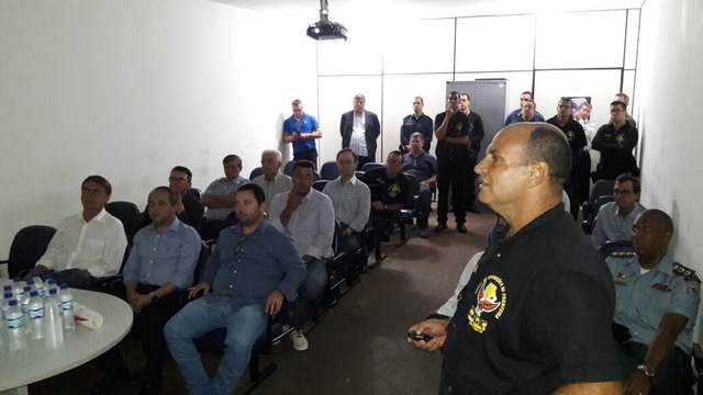 DOF recebe a visita do Deputado Federal Jair Bolsonaro DOF recebe a visita do Deputado Federal Jair Bolsonaro