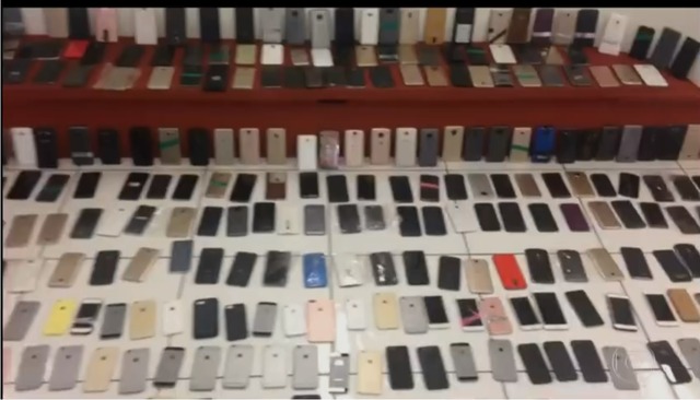 Policiais disfarçados de foliões prendem suspeitos de furtar 300 celulares em blocos de São Paulo