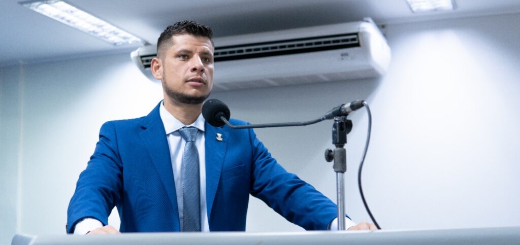 Em Sessão Inaugural, vereador Tiago Vargas (PSD) representa os parlamentares e foca discurso no trabalho em conjunto