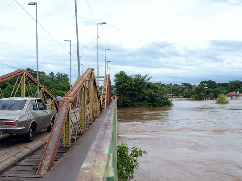 Defesa Civil, ameaça de Cheia Rio Aquidauana O nível do rio já estava em 7,82 metros, a 18 centímetros da sua cota de emergência, que é de 8 metros.