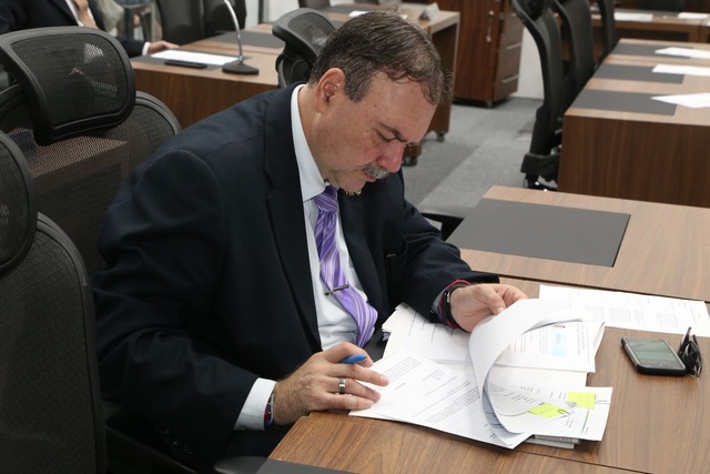 Deputado Dr. Paulo Siufi cobra construção de Maternidade em Ladário Deputado Dr. Paulo Siufi cobra construção de Maternidade em Ladário