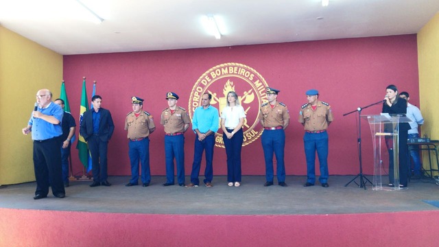 Solenidade de apresentação dos alunos do projeto Bombeiro Militar nas Escolas Solenidade de apresentação dos alunos do projeto Bombeiro Militar nas Escolas