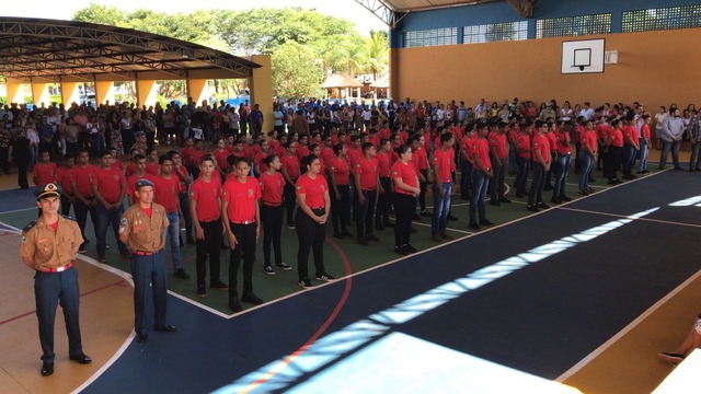 Solenidade de apresentação dos alunos do projeto Bombeiro Militar nas Escolas Solenidade de apresentação dos alunos do projeto Bombeiro Militar nas Escolas