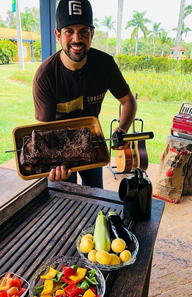 Cantor Sorocaba lança sua própria linha de acessórios para churrasco Cantor Sorocaba lança sua própria linha de acessórios para churrasco