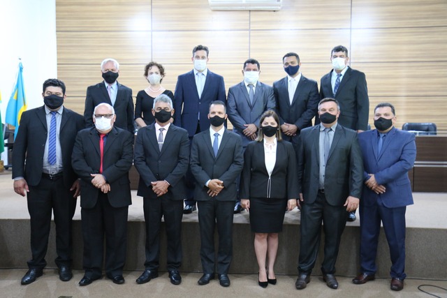 Prefeito Paleari, vice Ricardo e Vereadores tomam posse em Nova Alvorada do Sul Prefeito Paleari, vice Ricardo e Vereadores tomam posse em Nova Alvorada do Sul