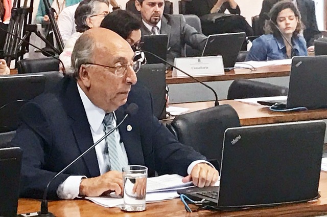 Senador comemora liberação da Receita Federal para Free Shops na área de fronteira