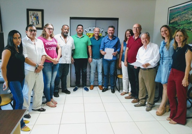 George Takimoto promete destinar 1,5 milhão em emendas parlamentares para Rio Brilhante