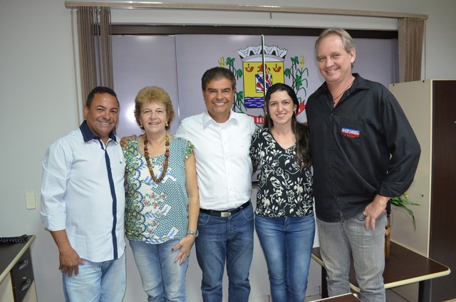 Câmara de Rio Brilhante recebe Nelsinho Trad