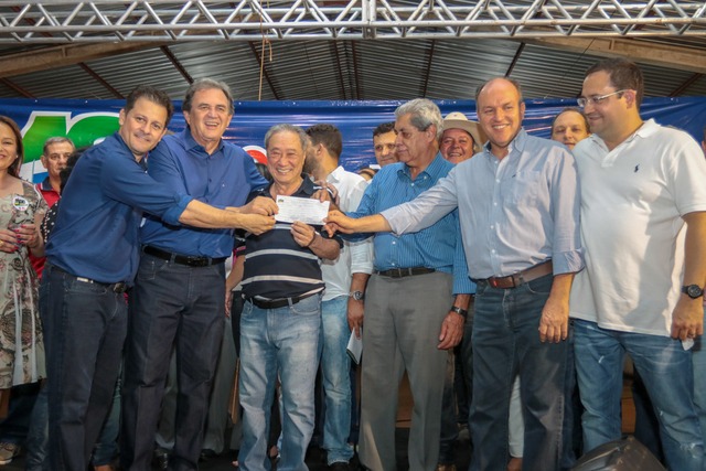 MDB recebe filiação de Takimoto e André reafirma candidatura própria MDB recebe filiação de Takimoto e André reafirma candidatura própria