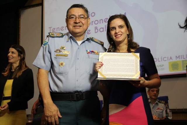 Promotora de Justiça é homenageada pelo relevante trabalho prestado às mulheres vítimas de violência doméstica