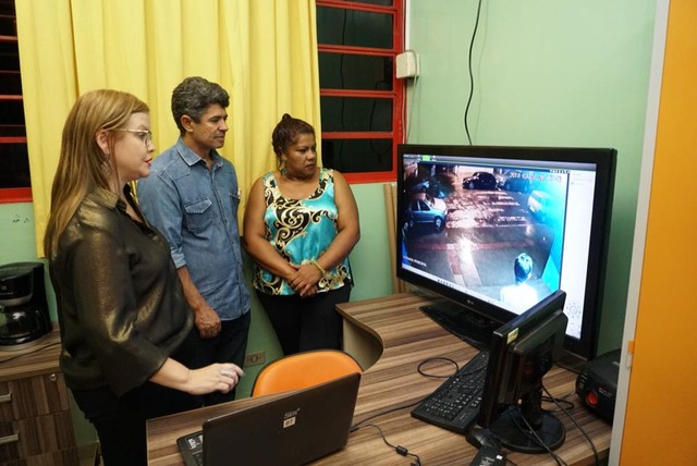 Prof. Rinaldo entrega emendas a escolas da Capital Prof. Rinaldo entrega emendas a escolas da Capital