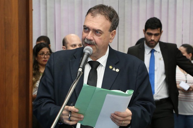 Deputado Dr. Paulo Siufi apresenta Projeto de Lei para coibir a falsificação de carimbos em MS