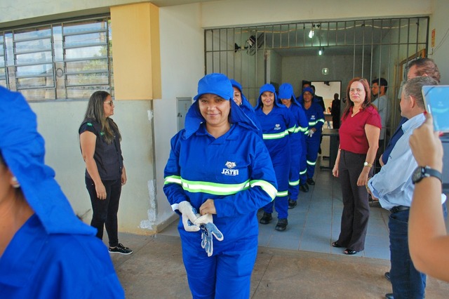Detentas prestam serviço de limpeza no Município de Jateí Detentas prestam serviço de limpeza no Município de Jateí