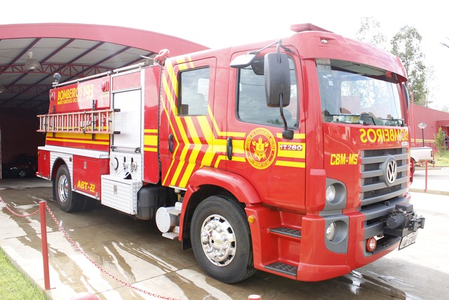 Governo assina contrato para construir quartel do Corpo de Bombeiros em Rio Brilhante