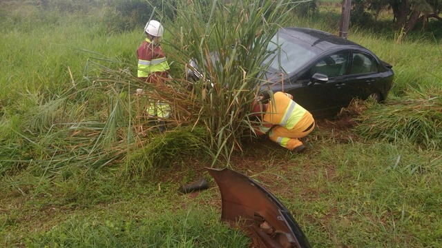 Motorista perde controle da direção e sai da pista na BR 163 em Nova Alvorada do Sul