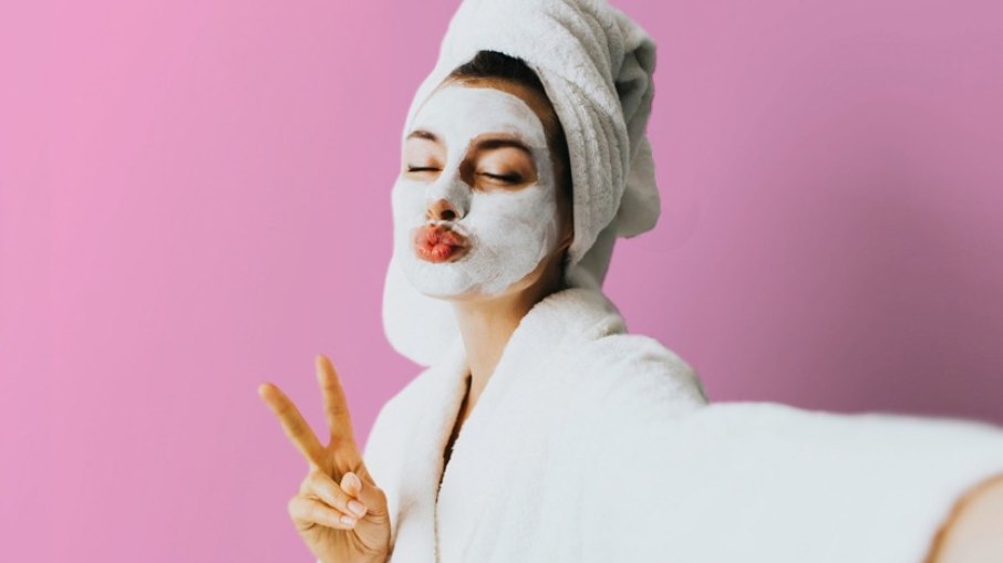 Máscaras faciais: quatro dicas para manter a pele hidratada no verão Máscaras faciais: quatro dicas para manter a pele hidratada no verão
