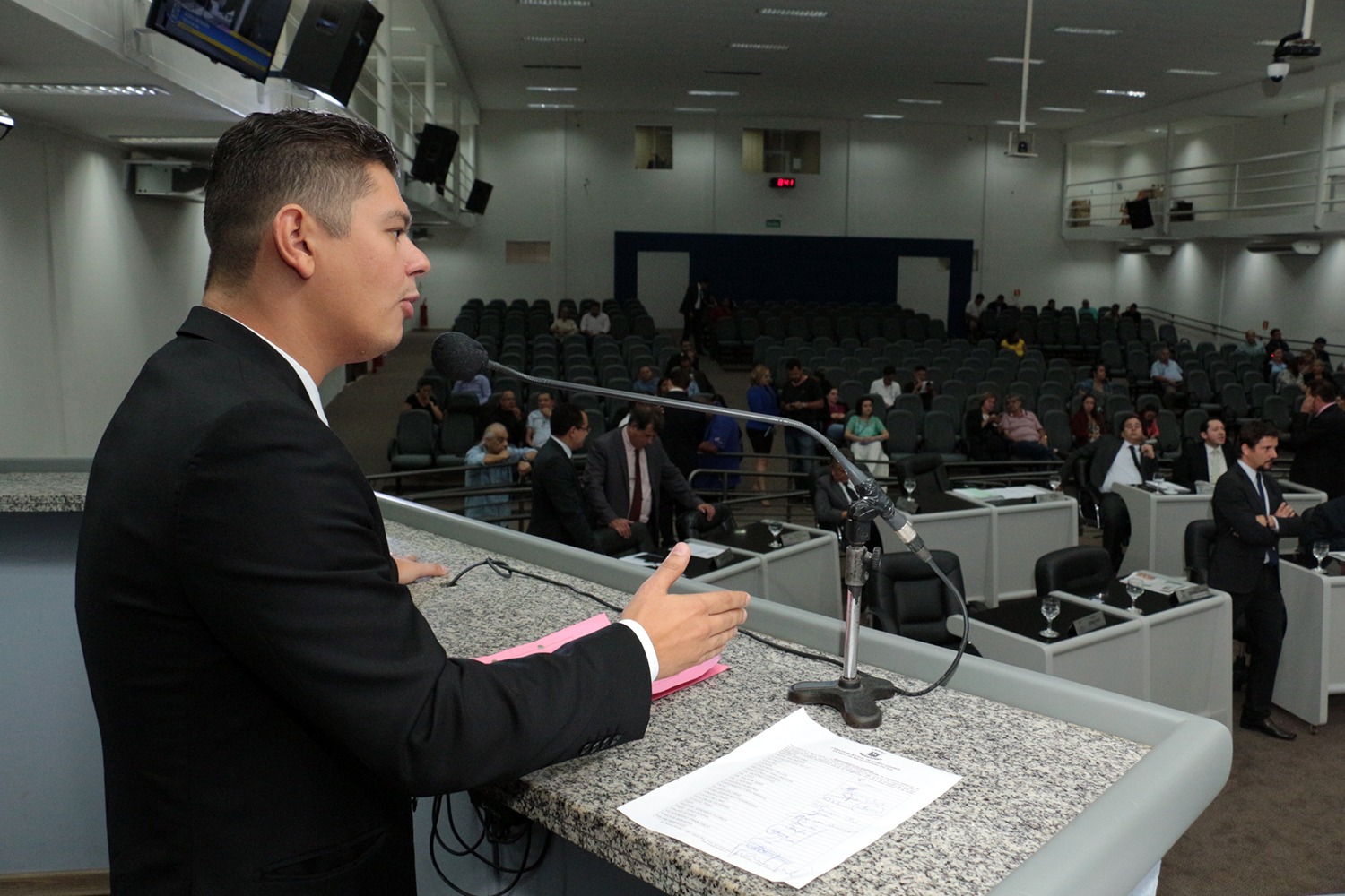 Vereador envia requerimento à EMHA e solicita cópia de convênio firmado entre Prefeitura e ONG Morhar Vereador envia requerimento à EMHA e solicita cópia de convênio firmado entre Prefeitura e ONG Morhar