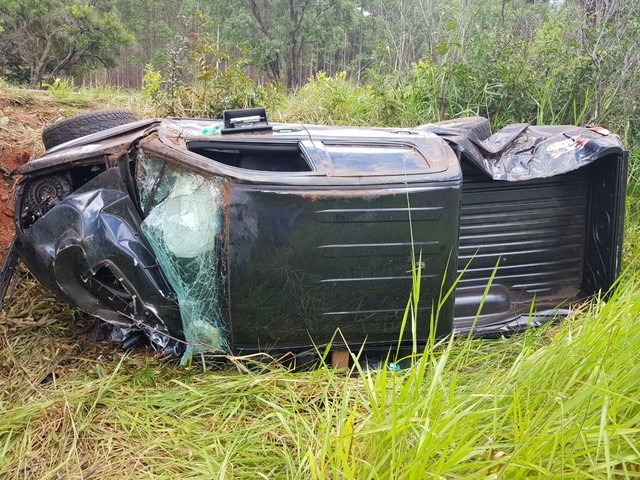 Número de mortes nas rodovias federais de MS cai 70,74% nos primeiros quatro meses de 2018 Apesar da redução do número de mortes, acidentes em rodovias federais ainda continuam provocando mortes, como neste caso ocorrido em março, na BR-262, em que um servidor da Sejusp morreu (Foto: Alfredo Alexandrino/Arquivo pessoal)