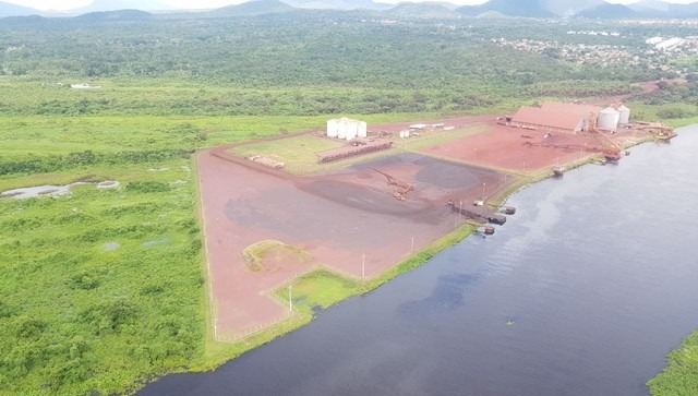 Após 5 anos, município de MS volta a escoar soja pelo Rio Paraguai Ladário retomou exportação de grãos após 5 anos (Foto: Granel Química Ltda/Divulgação)