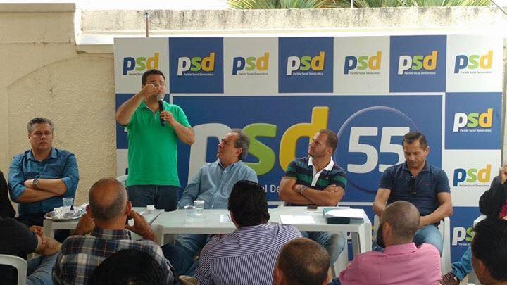 PSD faz sua primeira reunião partidária mas não define quem irá apoiar pra governo PSD faz sua primeira reunião partidária mas não define quem irá apoiar pra governo