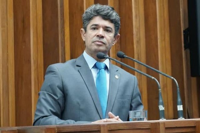 Prof. Rinaldo pede reforço na segurança em Chapadão do Sul Prof. Rinaldo pede reforço na segurança em Chapadão do Sul