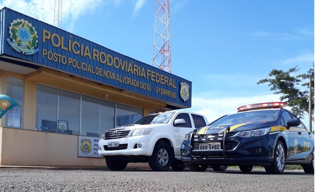 Polícia Rodoviária Federal de Nova Alvorada do Sul, recupera caminhonete roubada em Santa Catarina Polícia Rodoviária Federal de Nova Alvorada do Sul, recupera caminhonete roubada em Santa Catarina