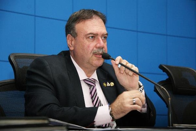 Sancionada lei do Deputado Dr. Paulo Siufi que valida receituários médicos nas UBS de MS A lei é de autoria do Deputado Estadual Dr. Paulo Siufi, também médico pediatra