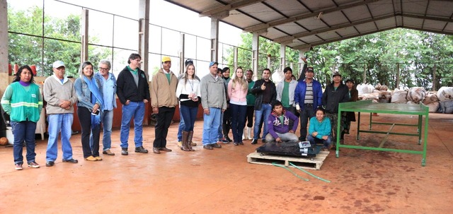 Secretaria de Desenvolvimento entrega equipamentos para ACAMARE