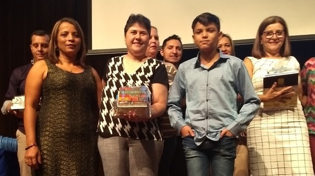 Escola de Rio Brilhante Artur Tavares de Melo é premiada entre as melhores do estado na olimpíada de matemática Escola de Rio Brilhante Artur Tavares de Melo é premiada entre as melhores do estado na olimpíada de matemática