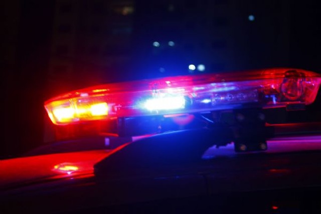 Caminhonete atropela pedestre ao evitar batida com carro na BR 163 Caminhonete atropela pedestre ao evitar batida com carro na BR 163