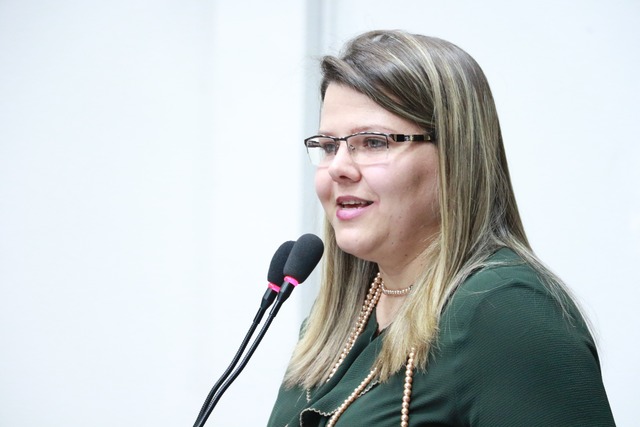 Daniela hall promove projeto “Saúde em Movimento” nos bairros de Dourados Daniela hall promove projeto “Saúde em Movimento” nos bairros de Dourados