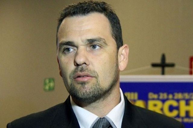 Ação Cívil de Improbidade Administrativa bloqueia 500 mil de políticos e empresários em Nova Alvorada do Sul Ex-prefeito de Nova Alvorada do Sul, Juvenal de Assunção Neto, se torna réu em processo de improbidade administrativa.