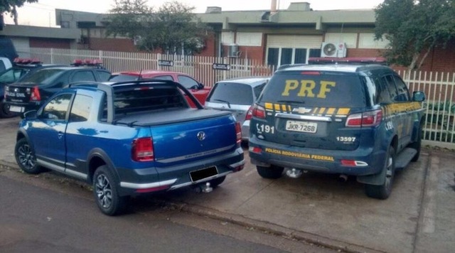 Caminhonete foi recuperada pela PRF na BR-463 em MS (Foto: PRF/Divulgação)