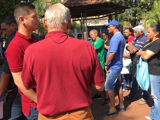 Ambulantes da área central se reúnem com vereador e pedem apoio para regulamentar comércio