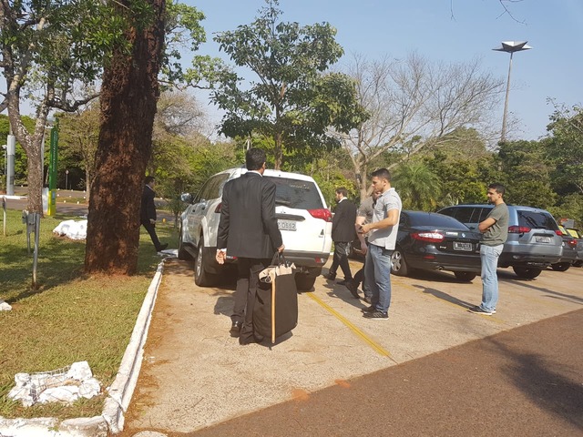 PF faz buscas e cumpre mandados na governadoria durante Operação Vostok PF faz buscas e cumpre mandados na governadoria durante Operação Vostok