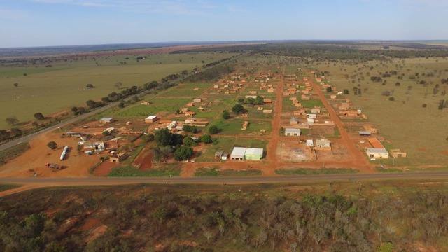 Presidente da comissão de regularização fundiária fala sobre os avanços no processo de regulamentação do Distrito Pana e região Núcleo Urbano Informal (lote 01) Distrito Pana. Foto Drone Assessoria de Comunicação Prefeitura Municipal de Nova Alvorada do Sul