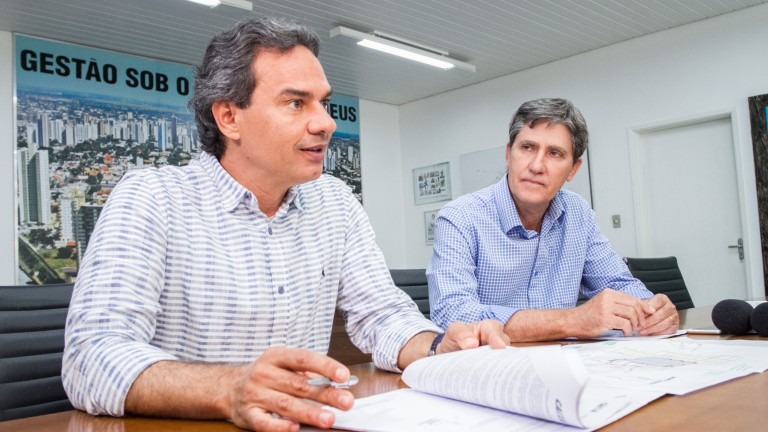 Prefeitura recupera emenda de R$ 1,8 milhão e vai executar 2,1 km de asfalto no Tijuca Prefeitura recupera emenda de R$ 1,8 milhão e vai executar 2,1 km de asfalto no Tijuca