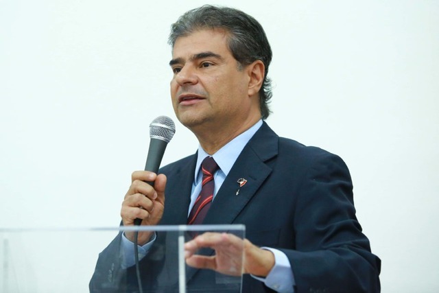 Nelsinho Trad, presidente do PTB foi reeleito por aclamação