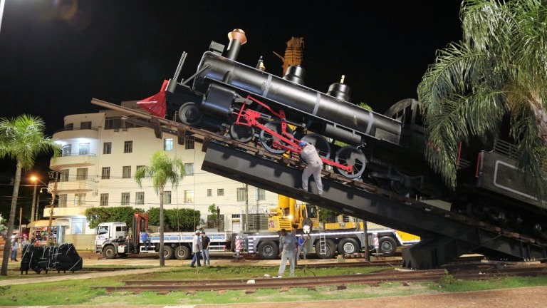 Prefeitura inaugura nesta terça monumento da Maria Fumaça com show de Almir Sáter e Geraldo Espíndola Prefeitura inaugura nesta terça monumento da Maria Fumaça com show de Almir Sáter e Geraldo Espíndola