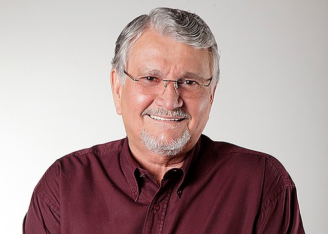 Derrotado nas urnas Zeca do PT anuncia voto em Reinaldo Derrotado nas urnas Zeca do PT anuncia voto em Reinaldo