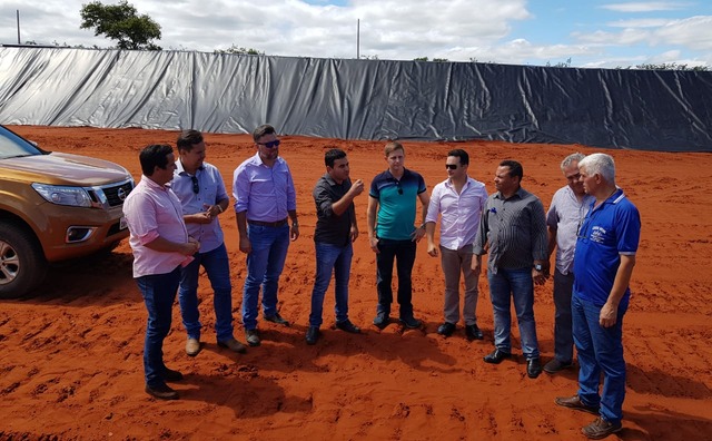 Vereadores de Rio Brilhante visitam projeto de aterro sanitário em Sidrolândia Vereadores de Rio Brilhante visitam projeto de aterro sanitário em Sidrolândia