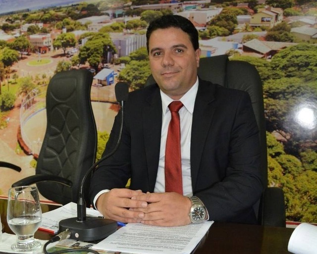 André Nezzi (PDT) é eleito prefeito de Caarapó André Nezzi (PDT) é eleito prefeito de Caarapó