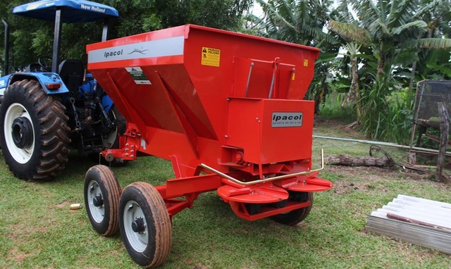 Agraer entrega equipamento para o assentamento PAN em Nova Alvorada do Sul Agraer entrega equipamento para o assentamento PAN em Nova Alvorada do Sul