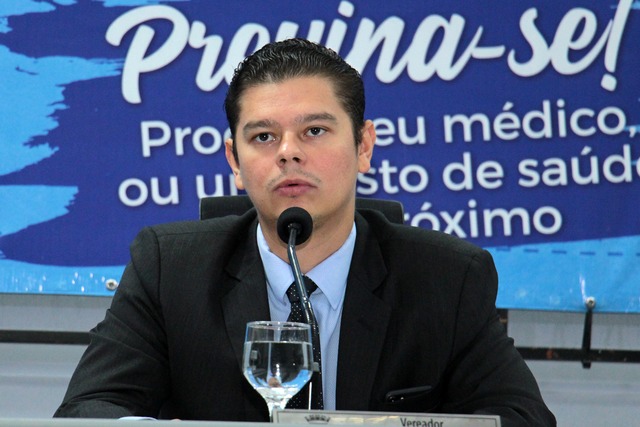 Leis que geram economia e facilidade para população e atuação nos bairros são destaques da atuação de vereador Otávio Trad