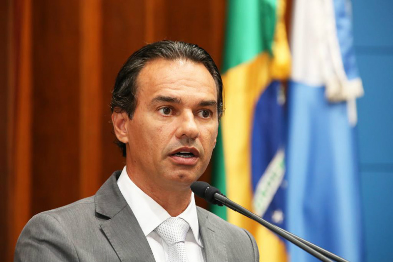 Transparência das Faturas de internet projeto, de autoria de Marquinhos Trad, que abre o sigilo e obriga as operadoras de telefonia a detalhar a velocidade da internet móvel e banda larga na modalidade pós paga em fatura mensal.