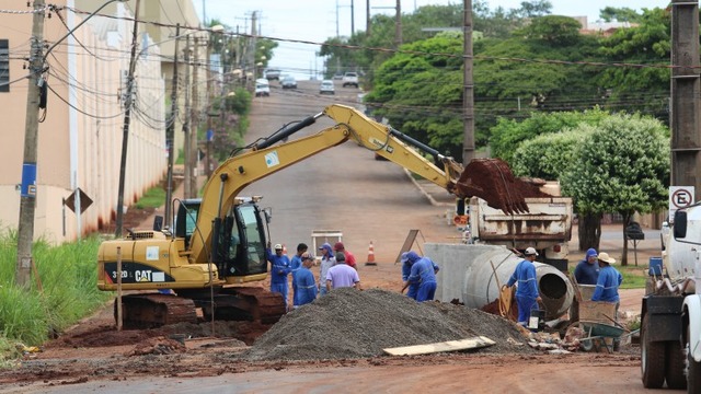 Avenida Tamandaré recebe drenagem antes da segunda etapa de recapeamento